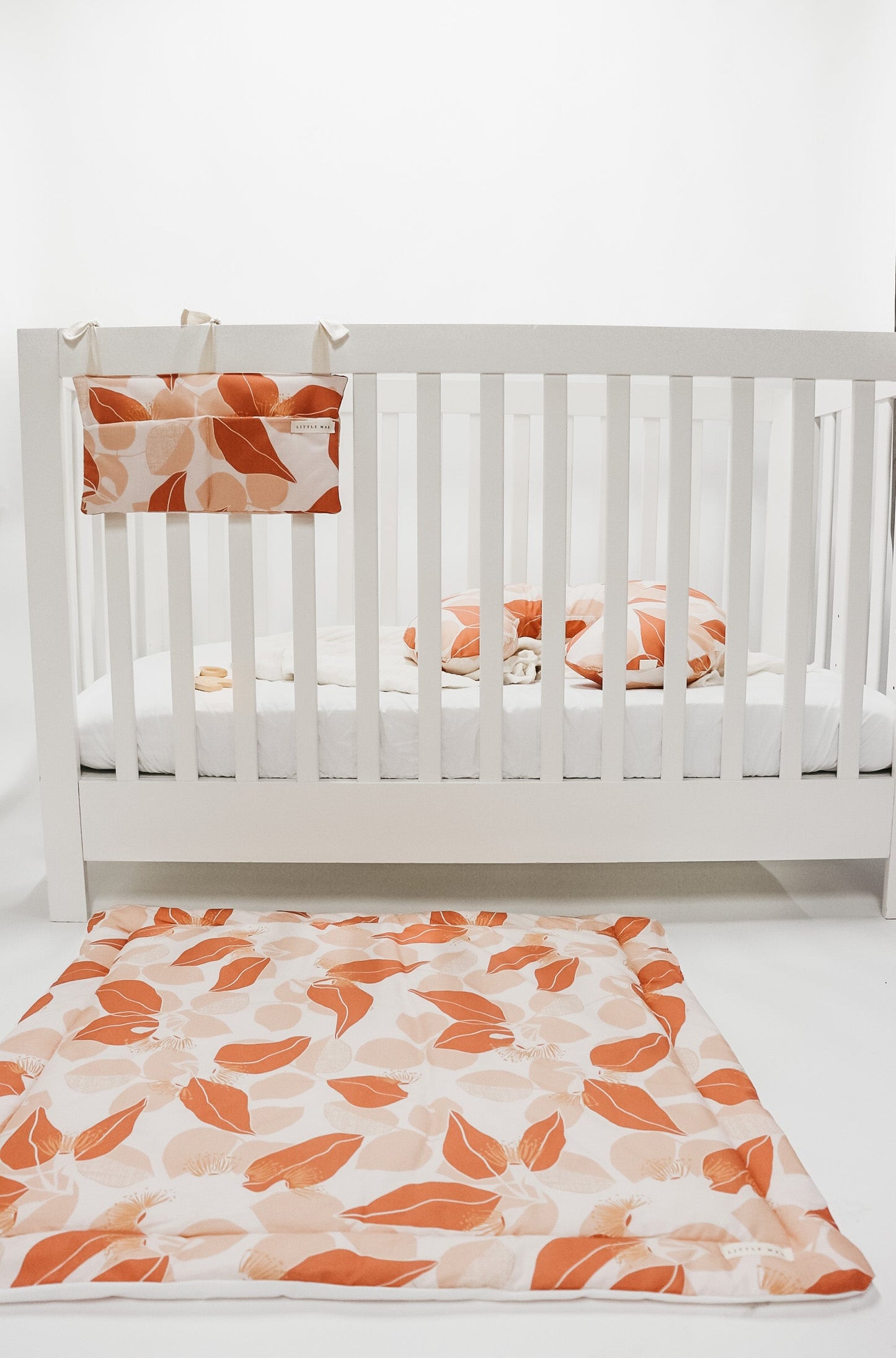 Mongolia Crib Organizer