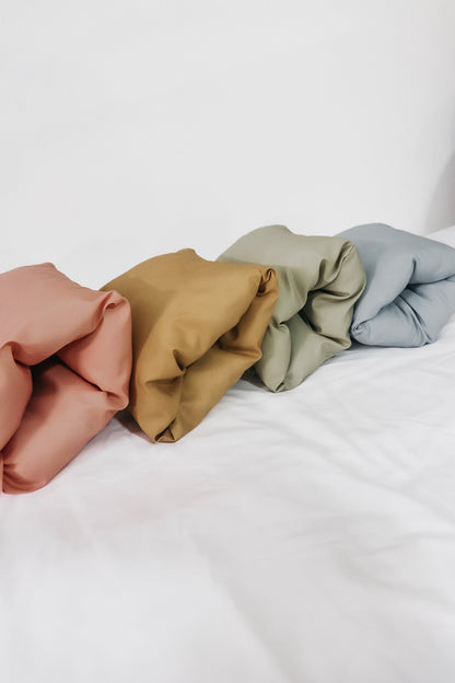 Meadow Wipeable Cradle Arm Pillow