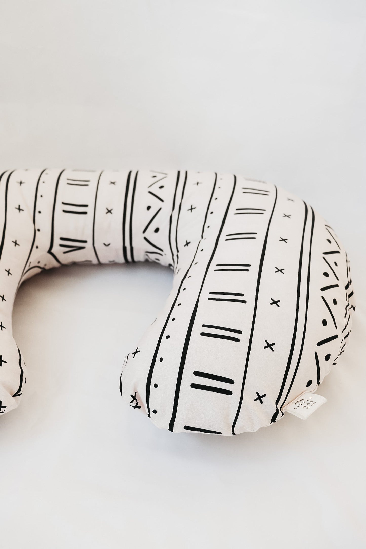 Dash Nursing Pillow Cover